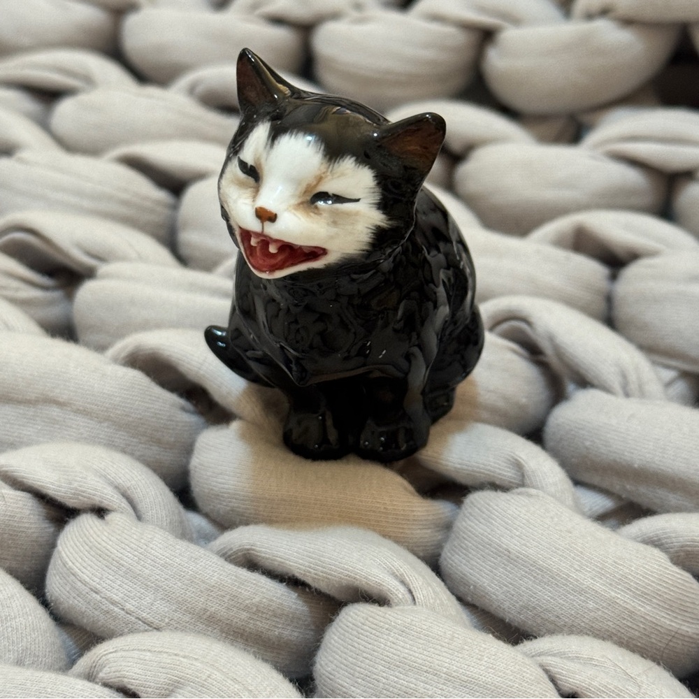 Royal Doulton Smiling Black and White Cat Figurine